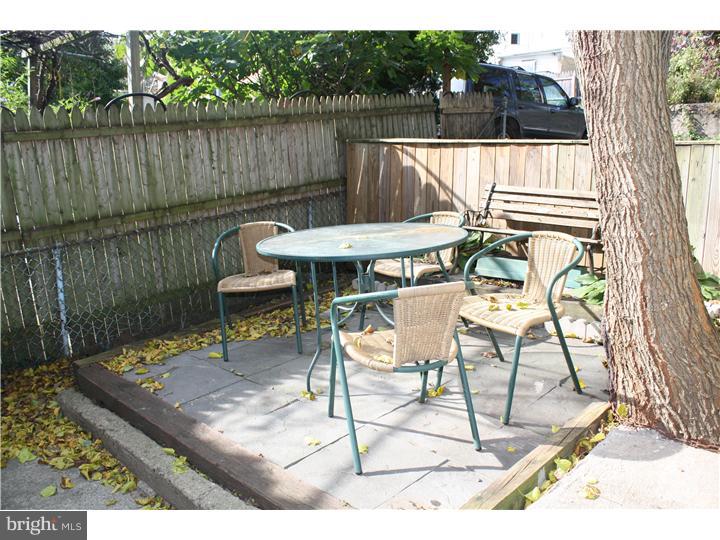 265 Rochelle Avenue Philadelphia, PA 19128 - Photo 14 of 24 Patio