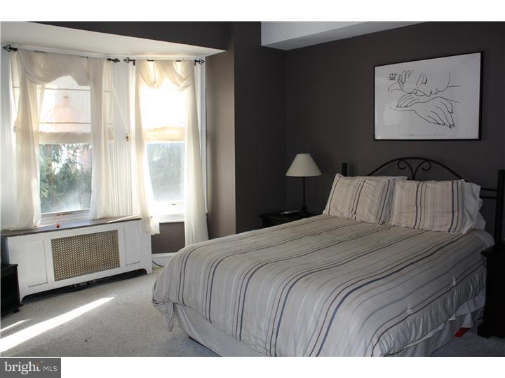 265 Rochelle Avenue Philadelphia, PA 19128 - Photo 16 of 24 Bedroom - Main