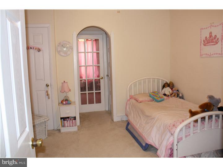 265 Rochelle Avenue Philadelphia, PA 19128 - Photo 20 of 24 Bedroom 2