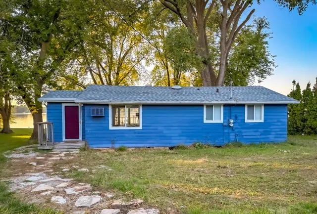 W11024 Glen Drive, Westford, WI 53916