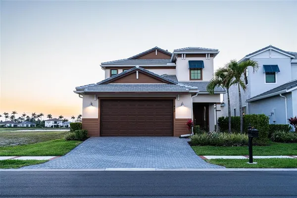 $1,010,000 | 449 Southeast Fascino Circle, Port St. Lucie, FL 34984