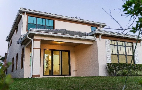 $1,010,000 | 449 Southeast Fascino Circle, Port St. Lucie, FL 34984