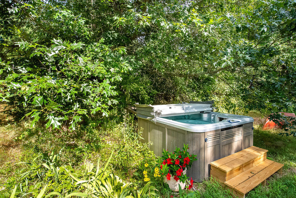 264 Knights Pond Road South Berwick, ME 03908 - Photo 38 of 48 Hot Tub