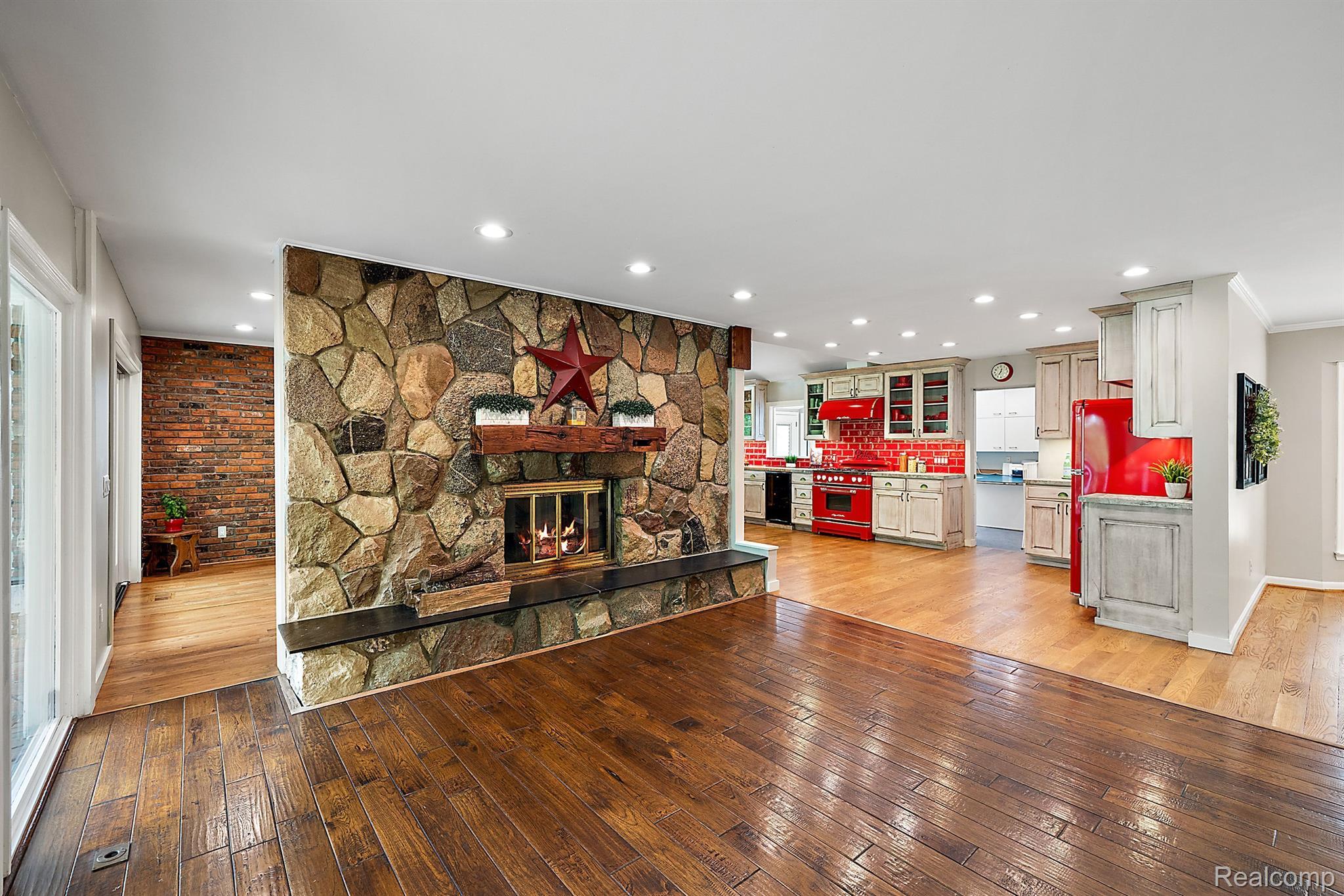 5725 South Weed Road Plymouth, MI 48170 - Photo 17 of 90 Gallery Image 17
