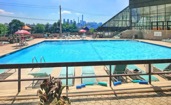 $439,000 | 7004 Boulevard East, Unit 38A, Guttenberg, NJ 07093
