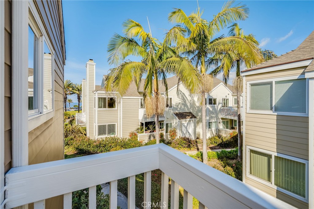 34112 Selva Road, Unit 329 Dana Point, CA 92629 - Photo 22 of 34 a view of a multi story building