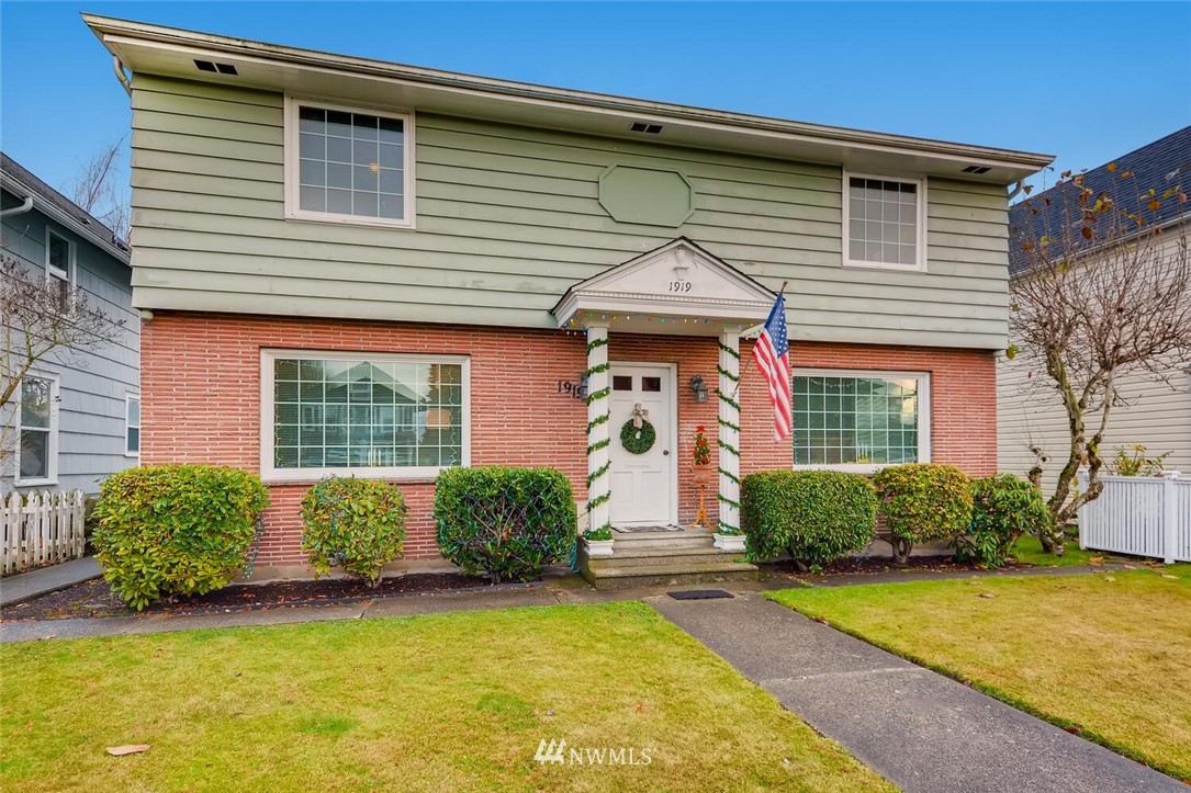 1919 Rucker Avenue, Unit 1 & 2 Everett, WA 98201 - Photo 2 of 40 Gallery Image 2
