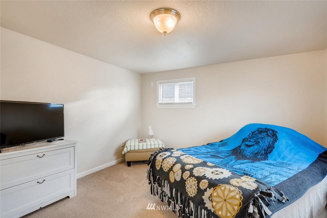 1919 Rucker Avenue, Unit 1 & 2 Everett, WA 98201 - Photo 17 of 40 Gallery Image 17
