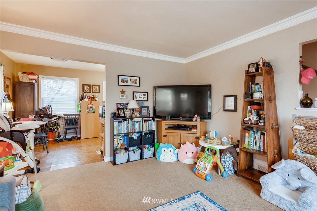1919 Rucker Avenue, Unit 1 & 2 Everett, WA 98201 - Photo 23 of 40 Gallery Image 23