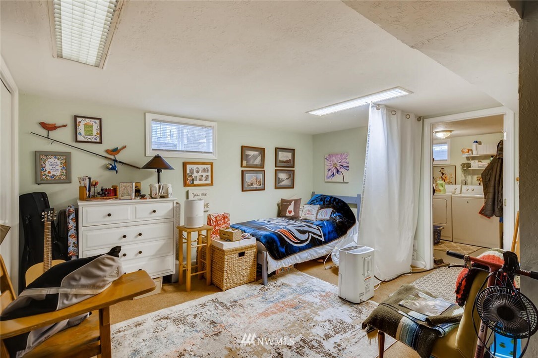 1919 Rucker Avenue, Unit 1 & 2 Everett, WA 98201 - Photo 35 of 40 Gallery Image 35