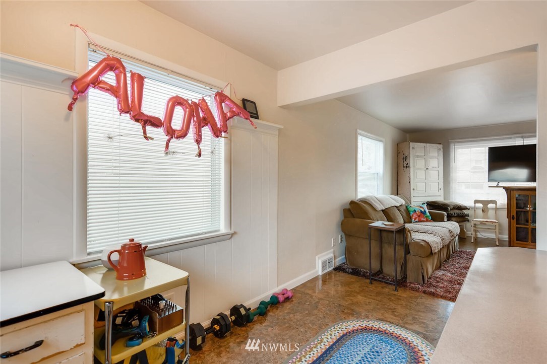 1919 Rucker Avenue, Unit 1 & 2 Everett, WA 98201 - Photo 6 of 40 Gallery Image 6