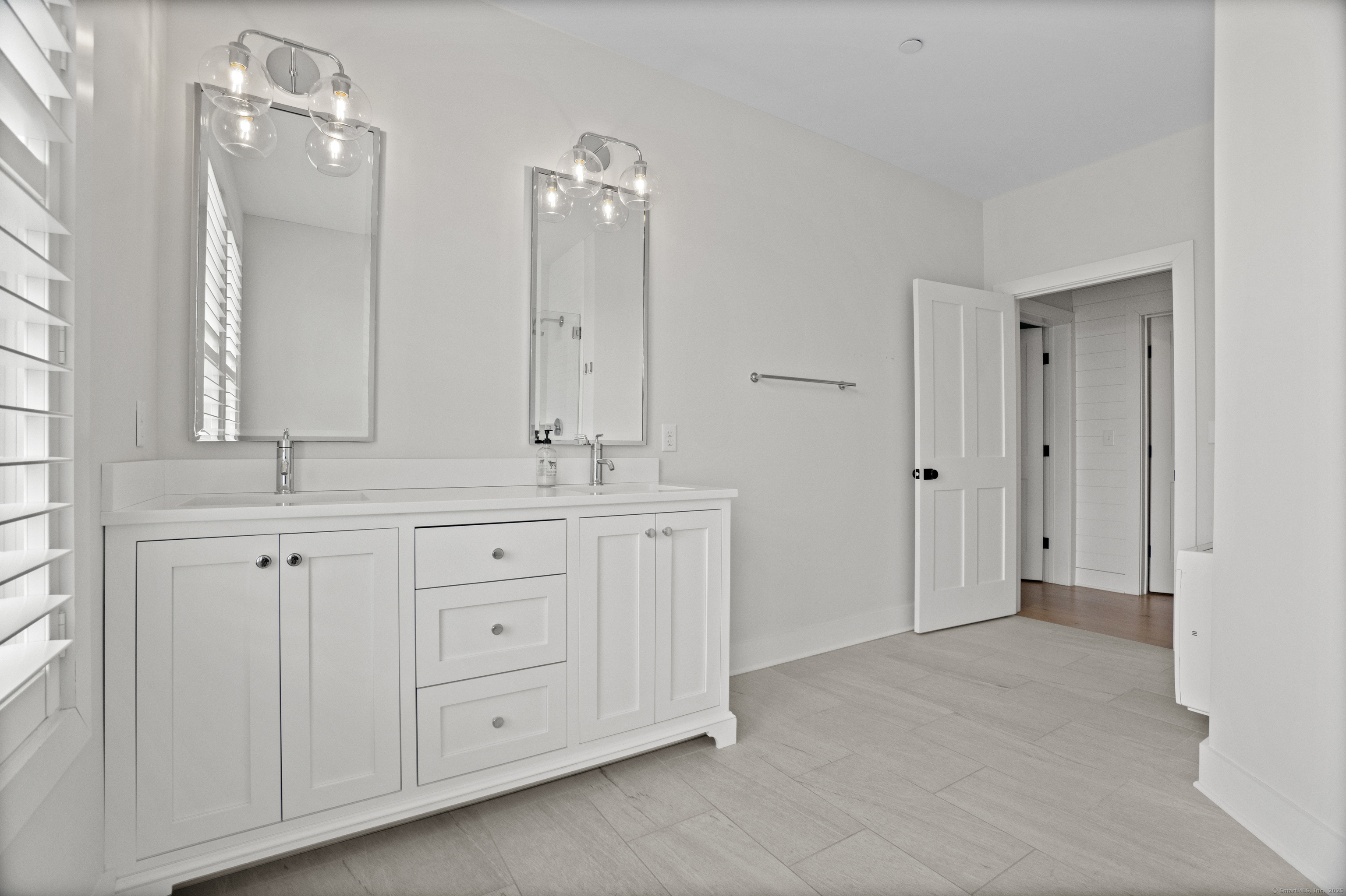 185 Main Street, Unit 301 East Lyme, CT 06357 - Photo 49 of 60