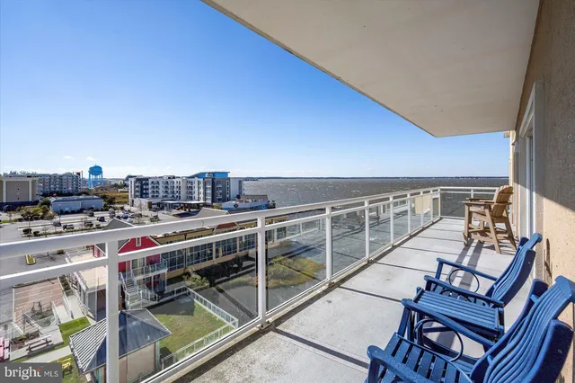 a picture of city view