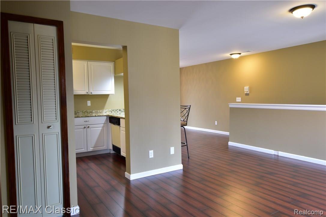 1504 Meadowside Drive, Unit 178 Rochester, MI 48307 - Photo 14 of 15 view from second bedroom