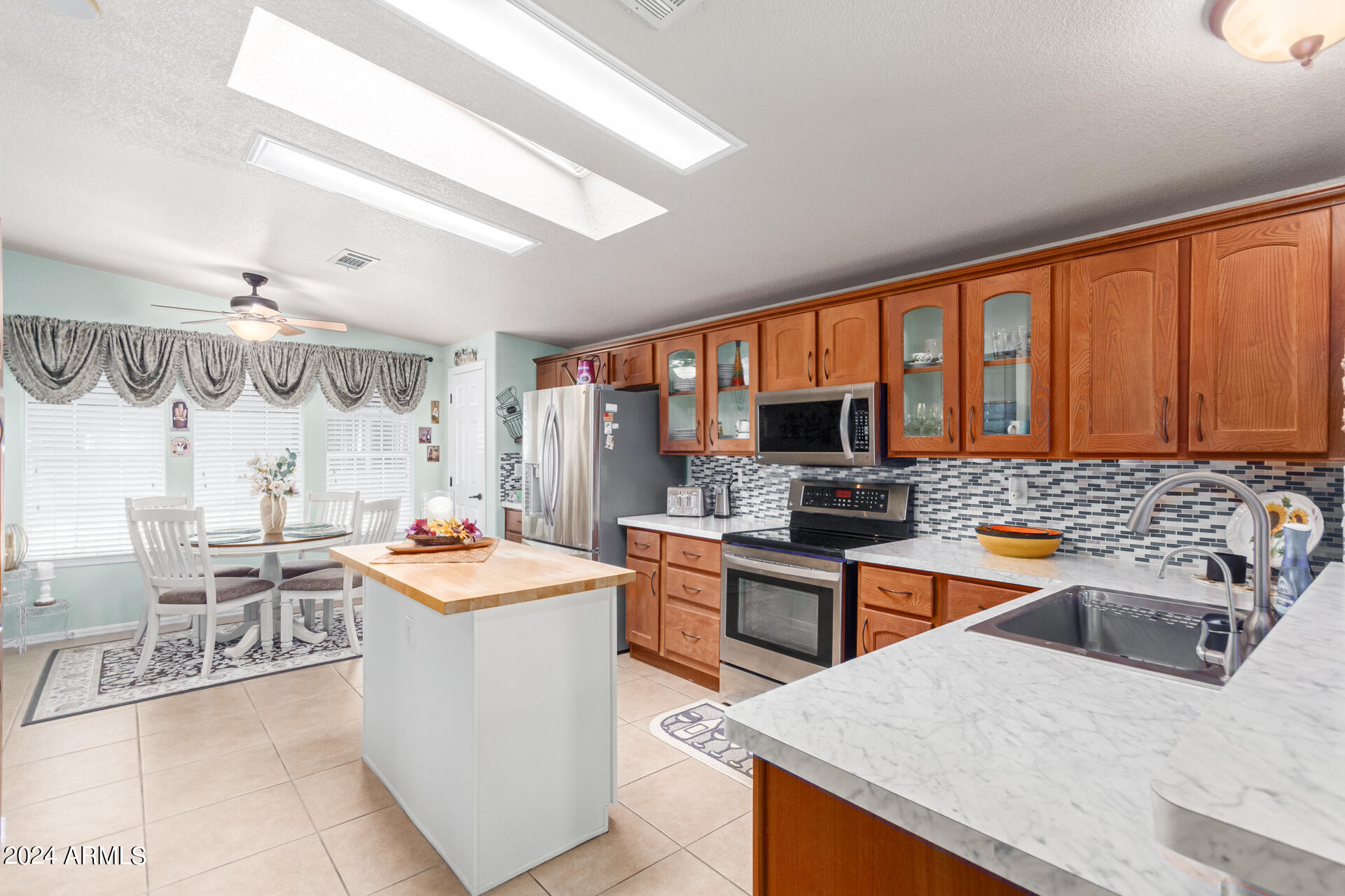 3301 South Goldfield Road, Unit 4020 Apache Junction, AZ 85119 - Photo 14 of 37 0011-11 - Goldfield