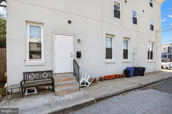 $2,295 | 1127 East Susquehanna Avenue, Unit 2, Philadelphia, PA 19125