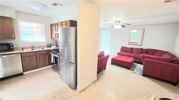 $1,600 | 508 Omega Street, Unit 18B, Belle Chasse, LA 70037