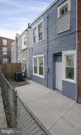 $1,900 | 5046 Aspen Street, Philadelphia, PA 19139