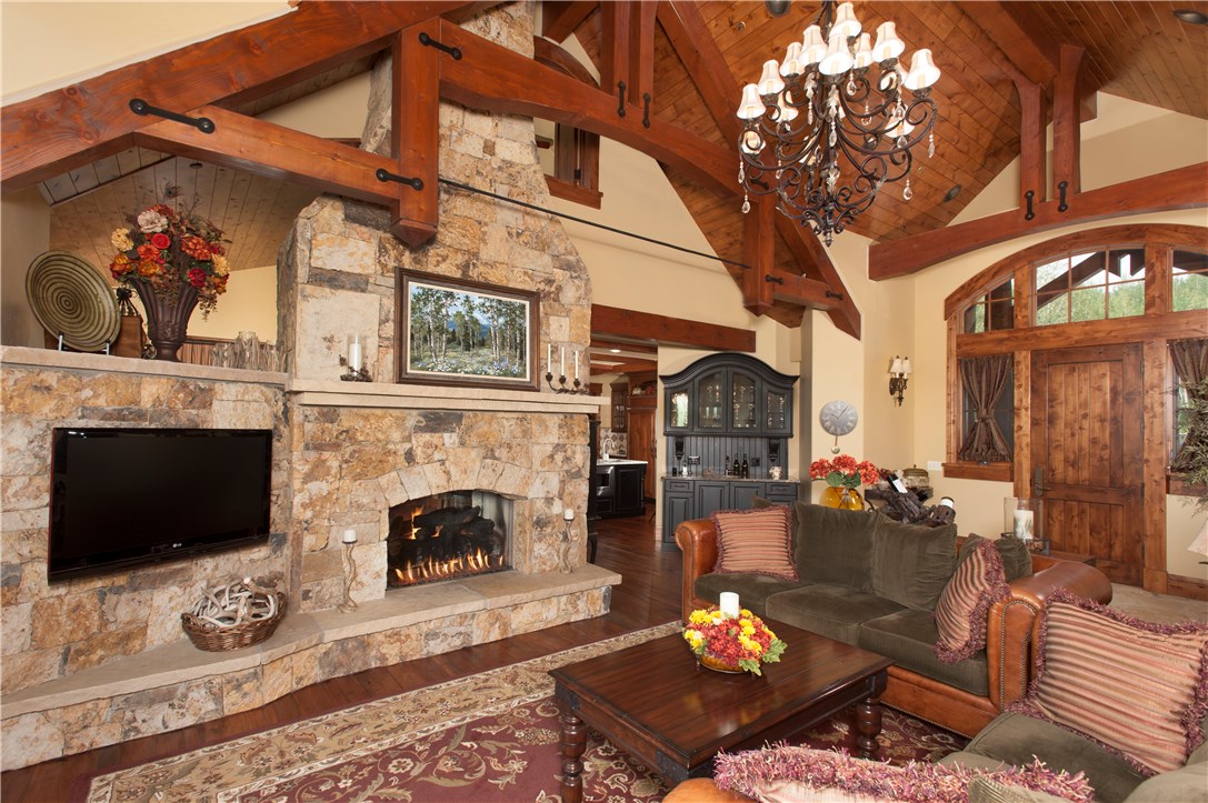 2570 Hunter's Knob Road Silverthorne, CO 80498 - Photo 3 of 25 Gallery Image 3