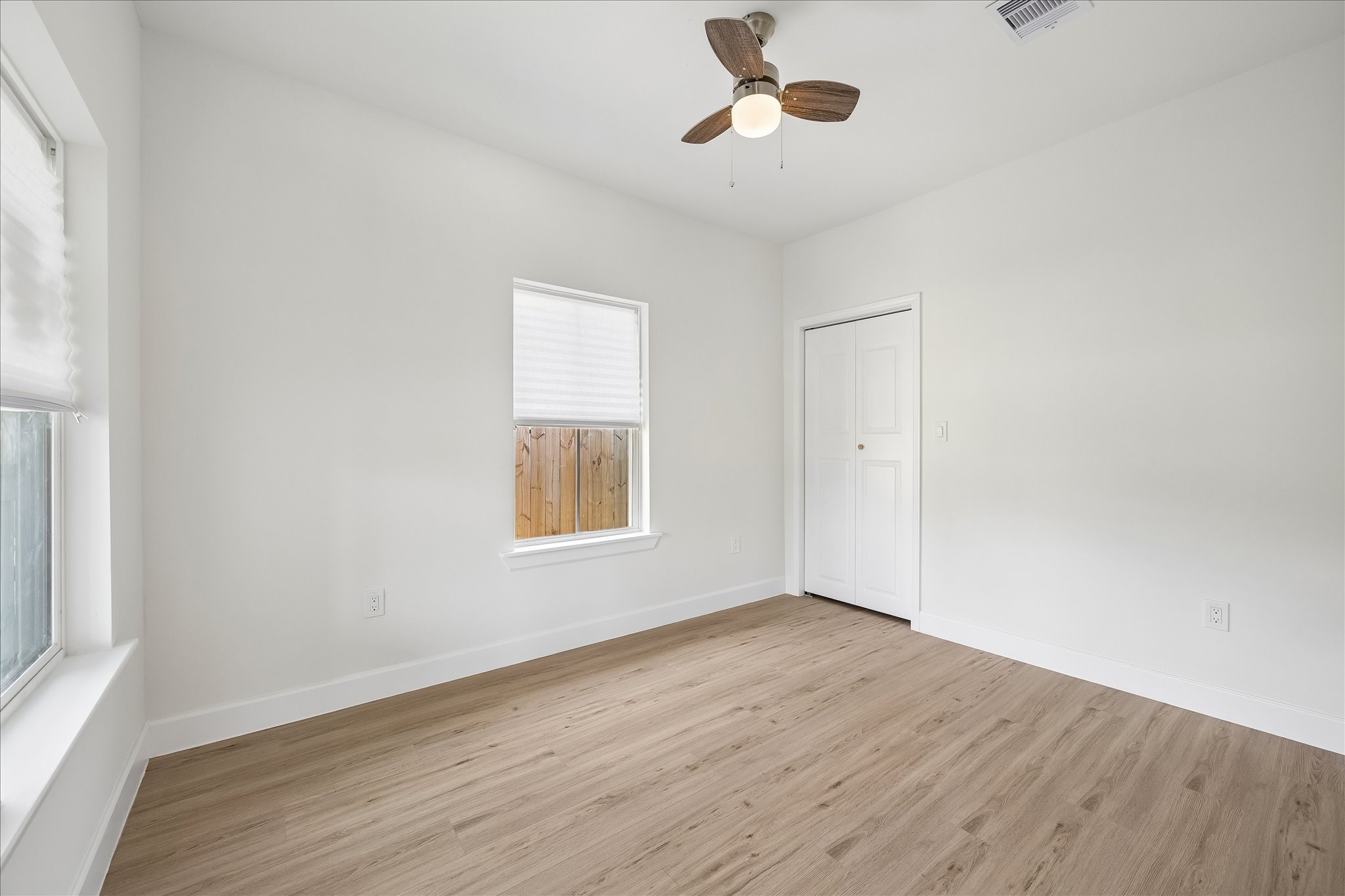 7702 Sealey Street Houston, TX 77088 - Photo 20 of 25