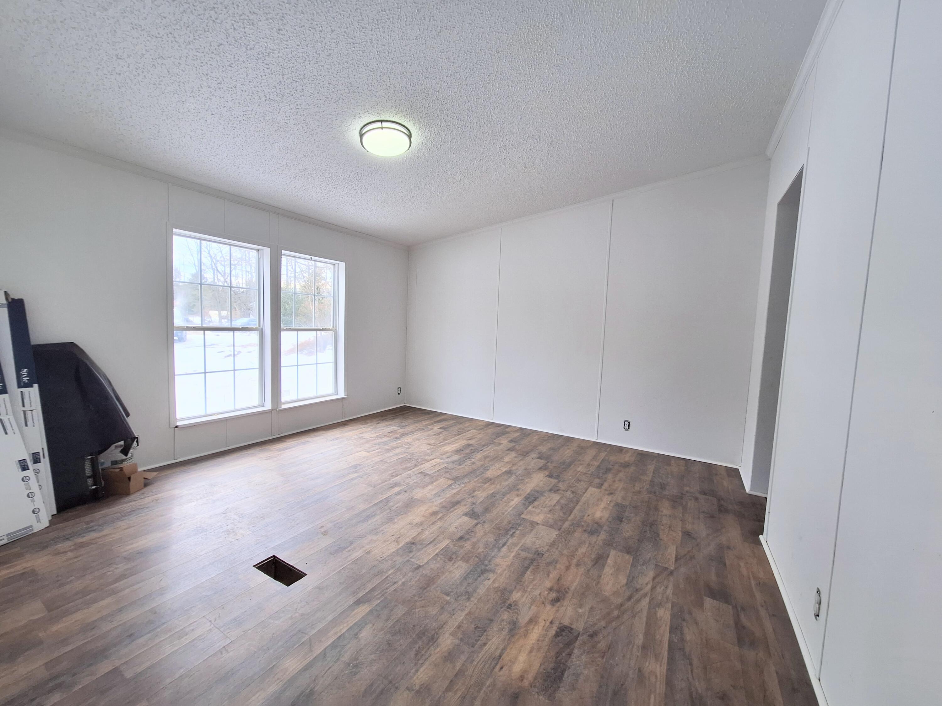 17 Gardiner Road Whitefield, ME 04353 - Photo 8 of 23 20240209_134508~2