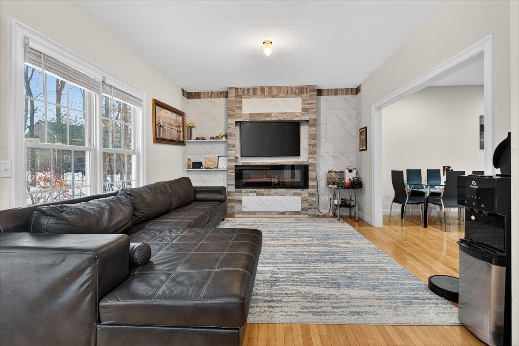 1 Knowlton Circle, Unit 1 Upton, MA 01568 - Photo 3 of 28