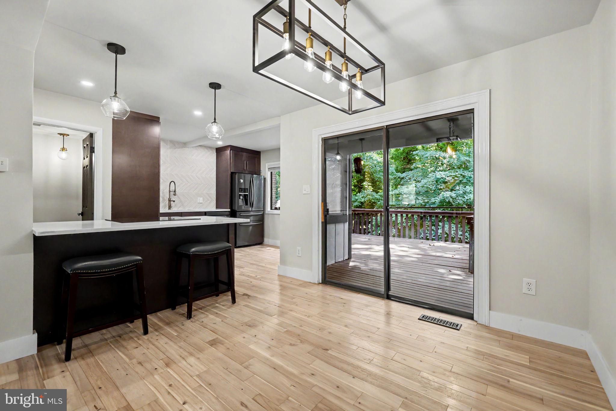 2105 Glencourse Lane Reston, VA 20191 - Photo 15 of 74 Dining room view