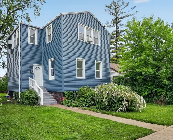 $575,000 | 1112 Hartrey Avenue, Evanston, IL 60202