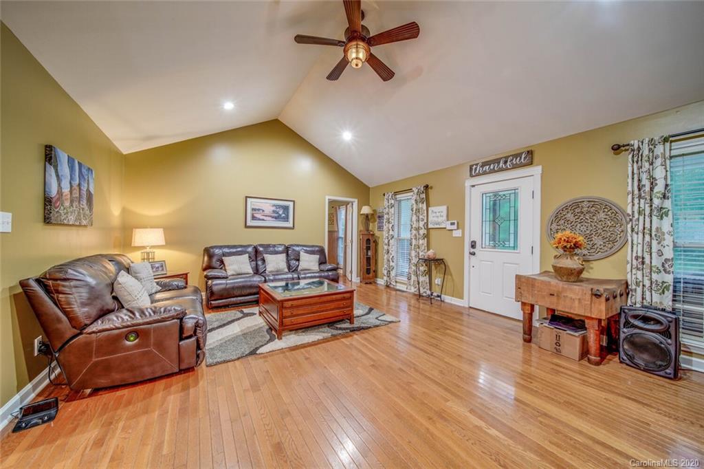 575 Windy Hill Road York, SC 29745 - Photo 7 of 40