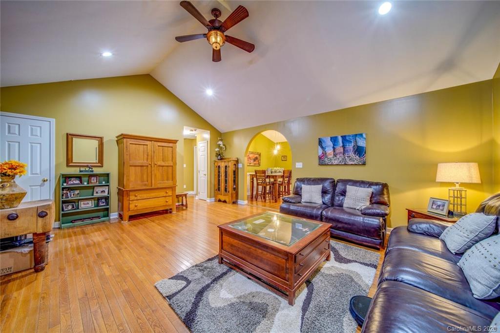 575 Windy Hill Road York, SC 29745 - Photo 9 of 40