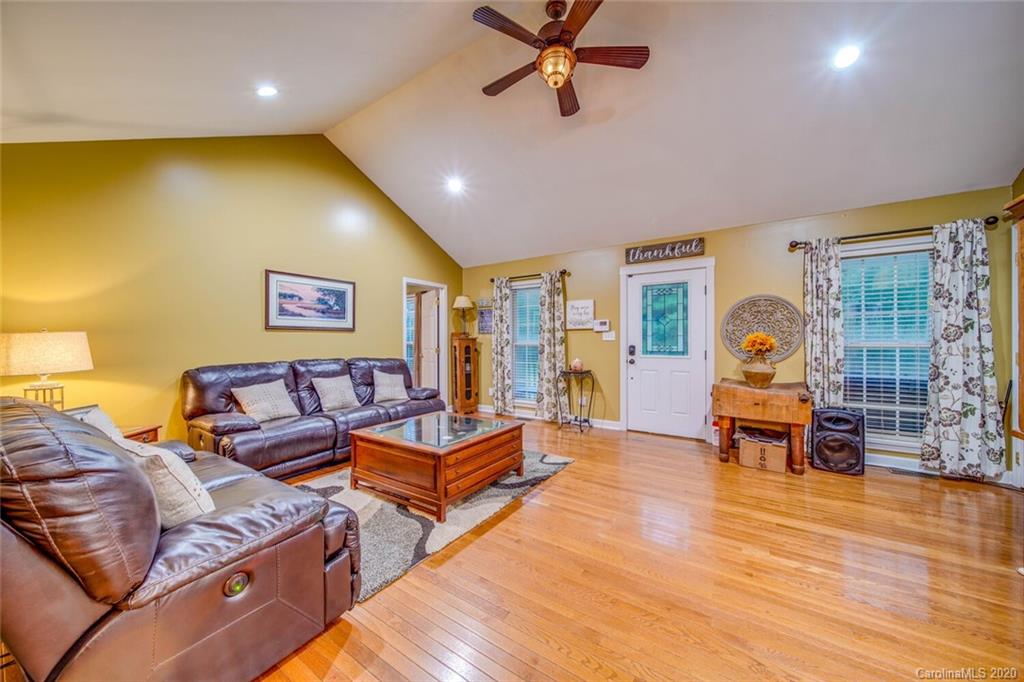 575 Windy Hill Road York, SC 29745 - Photo 10 of 40