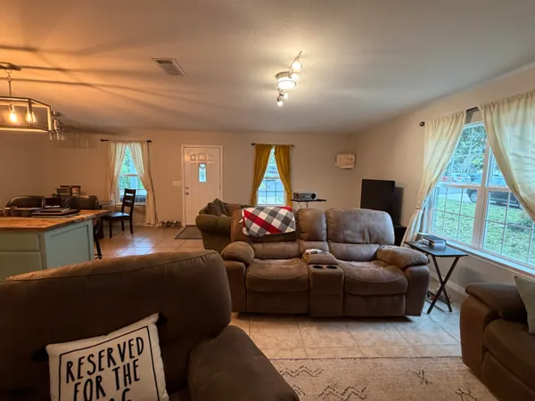 $2,225 | 138 Adams Street, Niceville, FL 32578