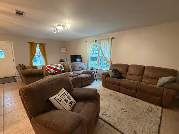$2,225 | 138 Adams Street, Niceville, FL 32578