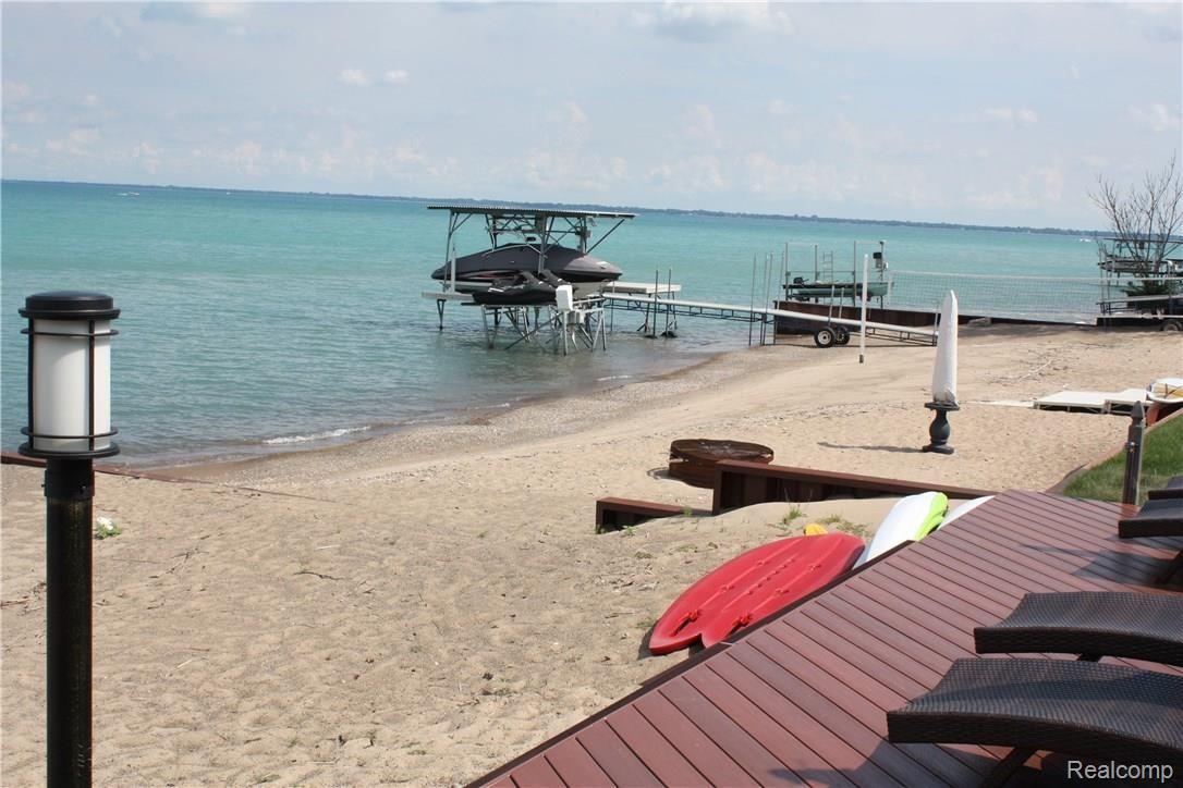 5020 Lakeshore Road Fort Gratiot, MI 48059 - Photo 41 of 47 5020 Lakeshore temp beach.jpg