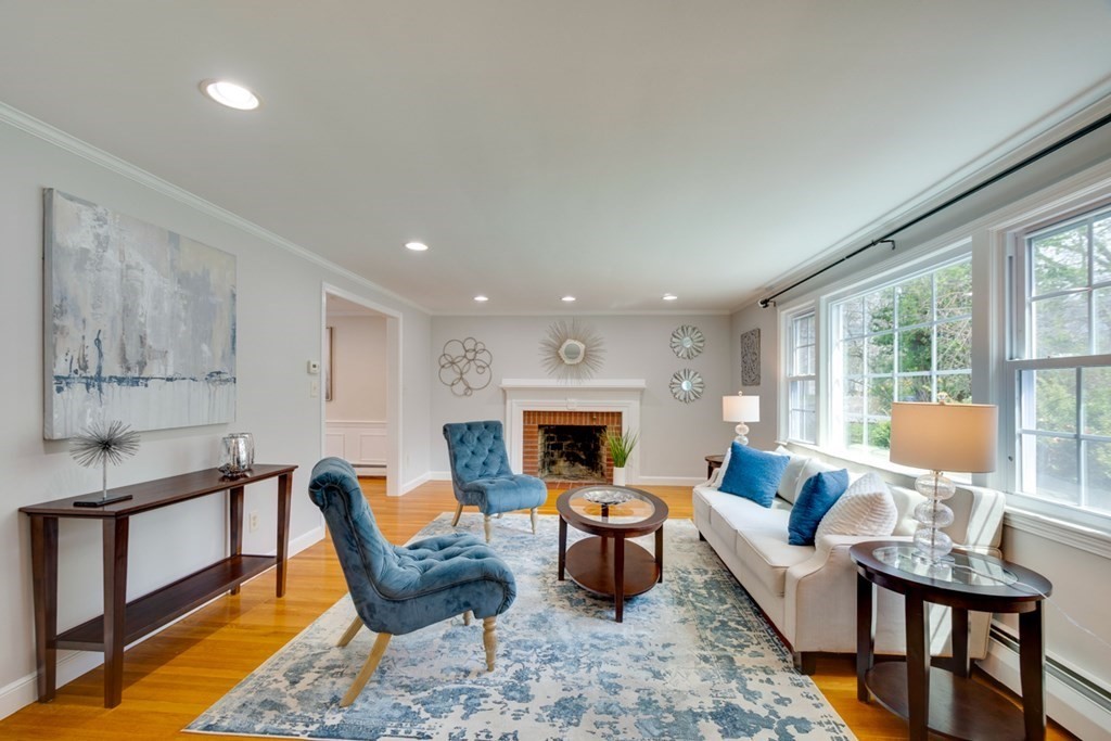 45 Freemont Street Lexington, MA 02421 - Photo 3 of 30