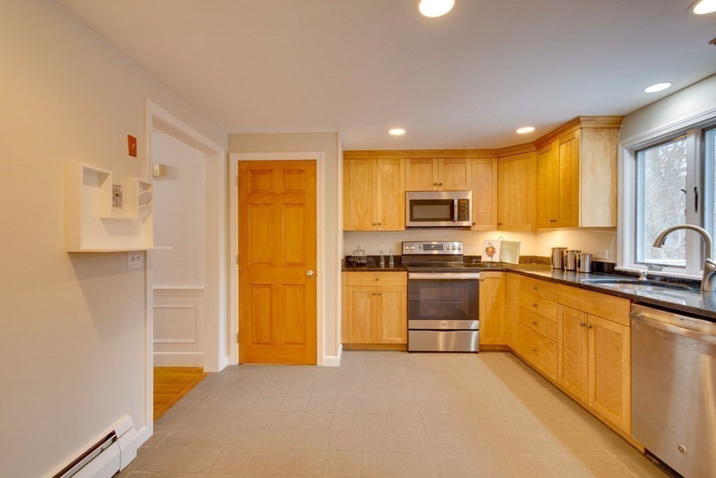 45 Freemont Street Lexington, MA 02421 - Photo 8 of 30
