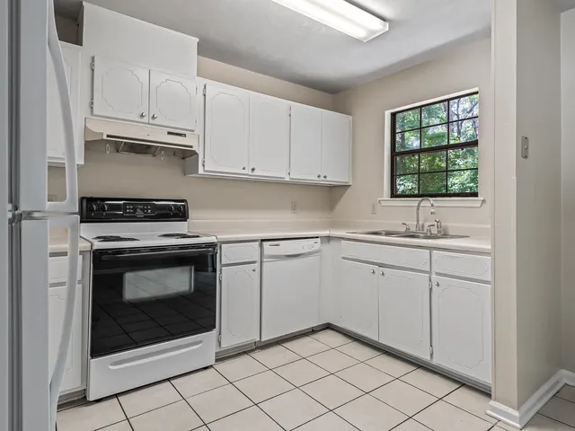 $1,495 | 8760 Minnow Creek Drive, Tallahassee, FL 32312