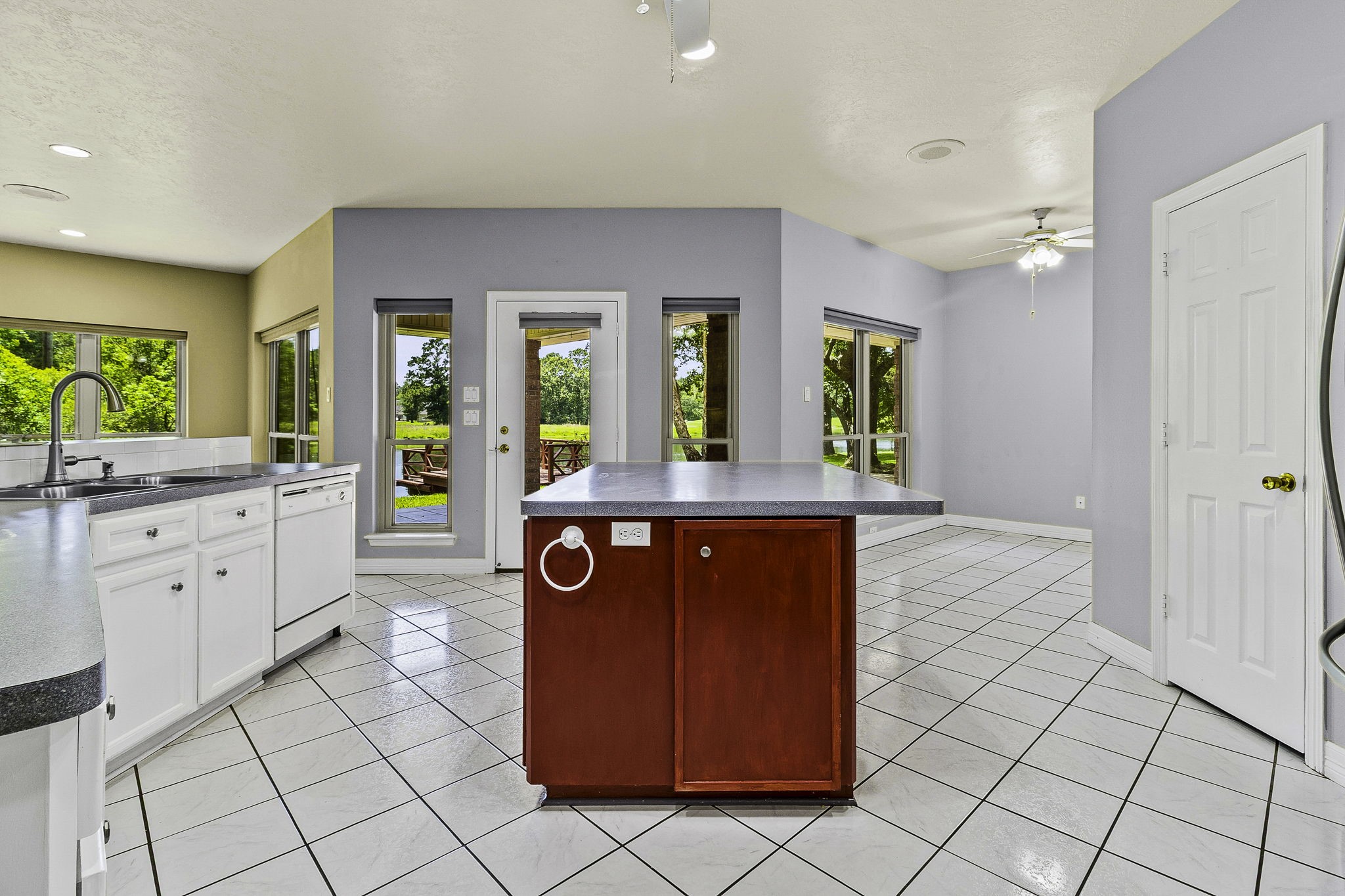 41 Blue Bird Lane Trinity, TX 75862 - Photo 13 of 40