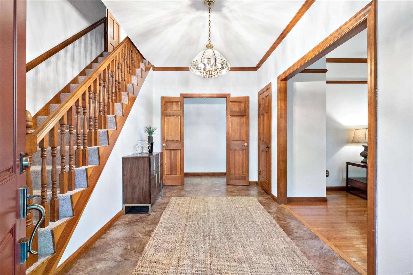 715 Rietzke Mountain Ballwin, MO 63021 - Photo 4 of 33 Gallery Image 4