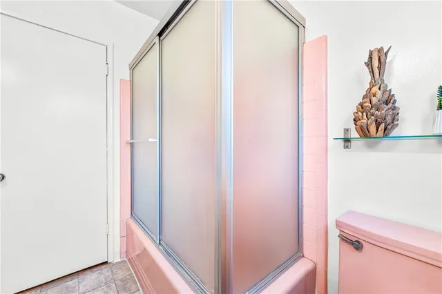 a view of utility room