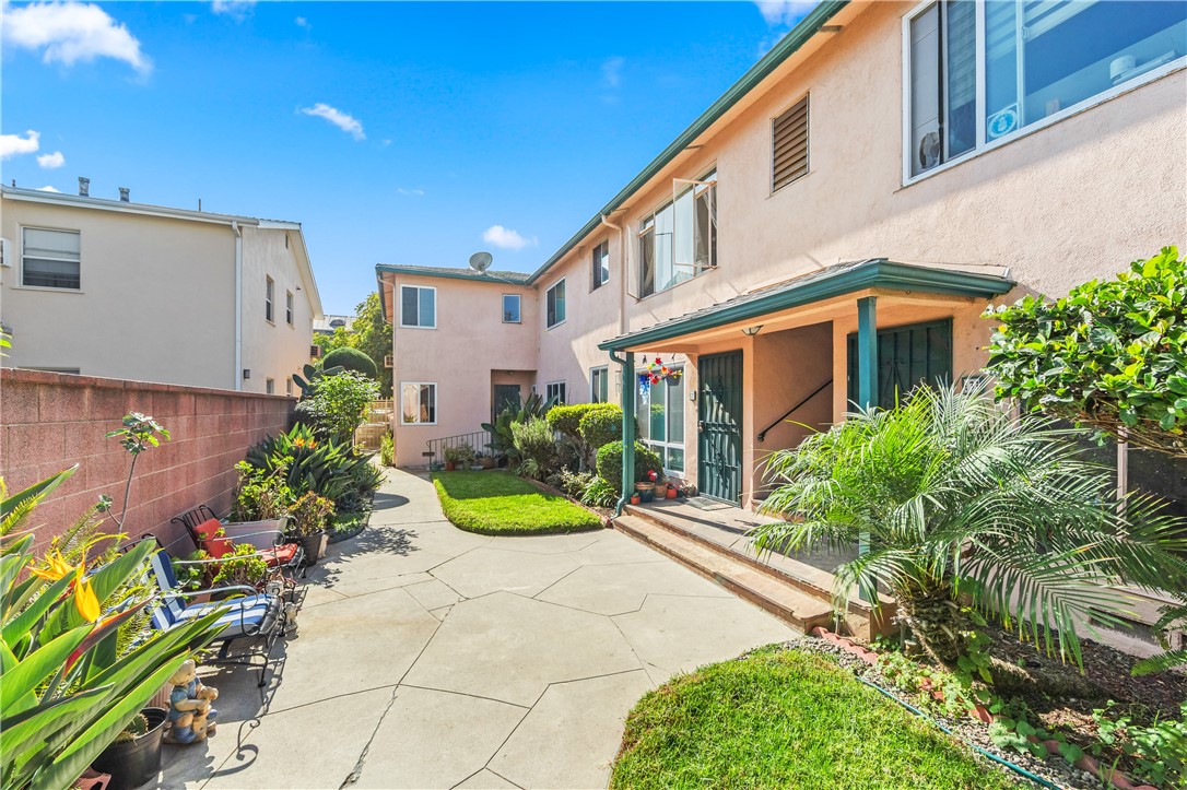 1739 East Appleton Street, Unit 3 Long Beach, CA 90802 - Photo 33 of 37