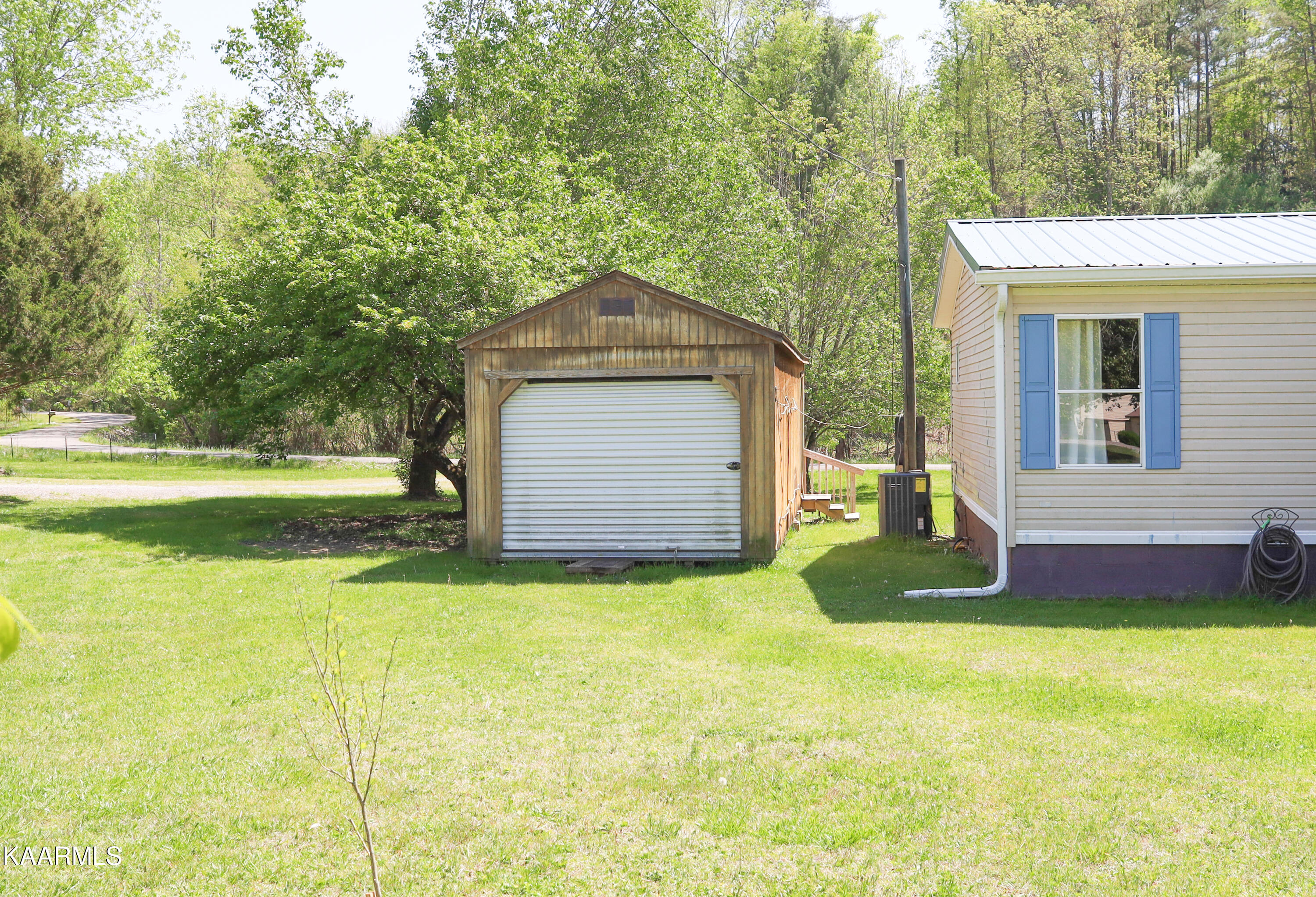 147 Pond Road Oliver Springs, TN 37840 - Photo 2 of 50 IMG_7067