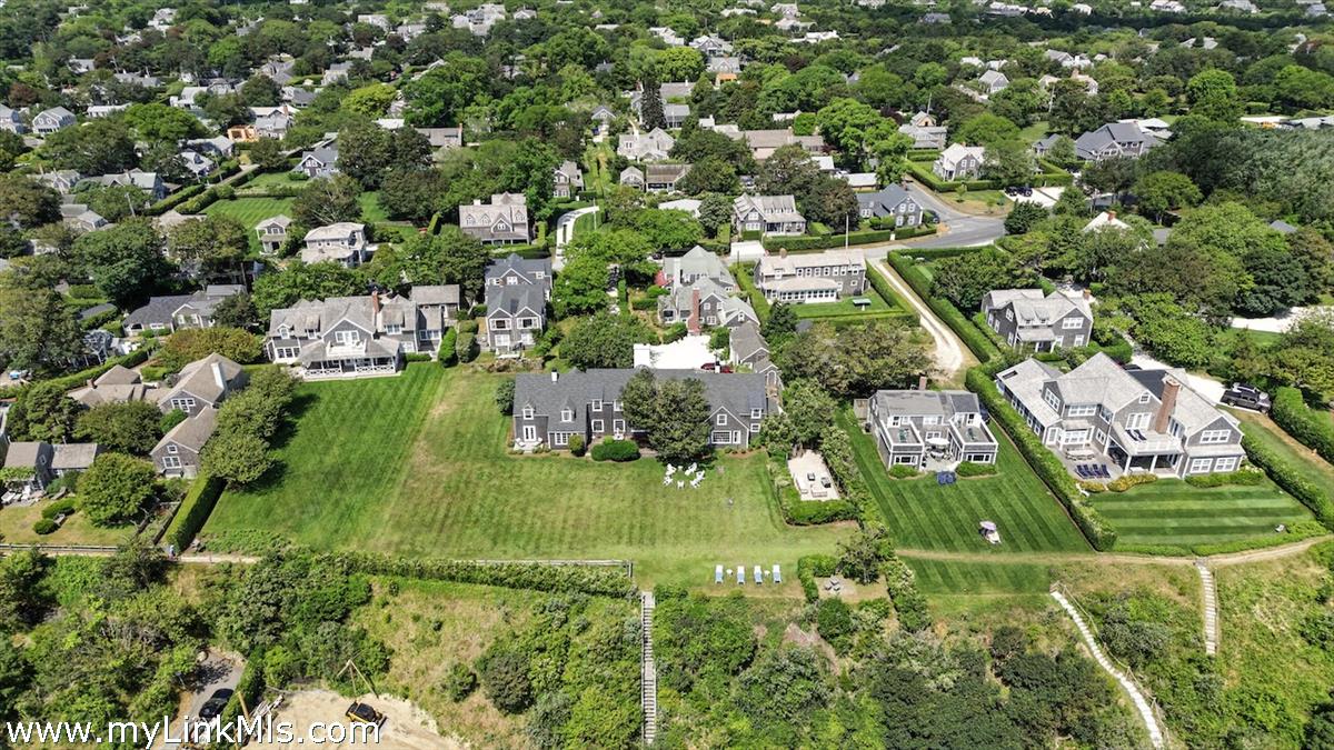 33 Shell Street Nantucket, MA 02554 - Photo 59 of 60