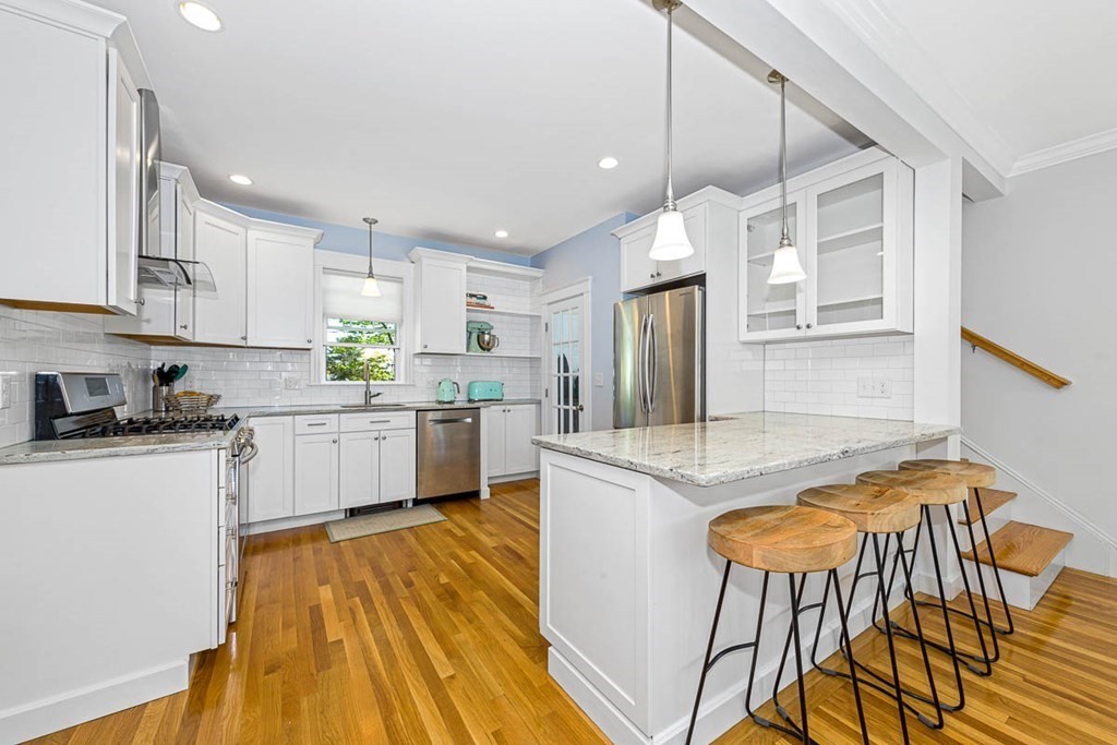 8 Searle Road Boston, MA 02132 - Photo 10 of 32 Gallery Image 10