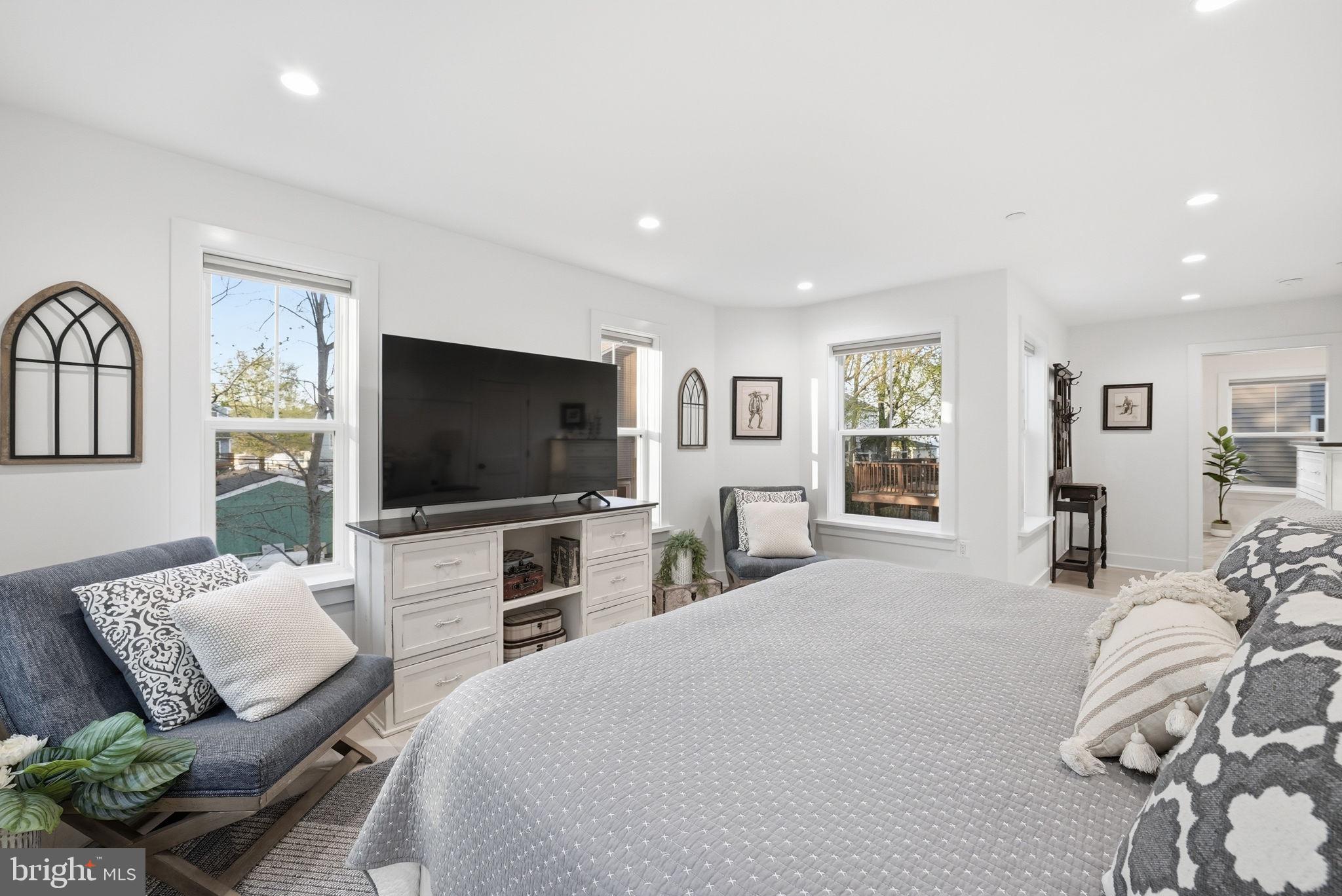 1422 Howard Road Annapolis, MD 21403 - Photo 17 of 61