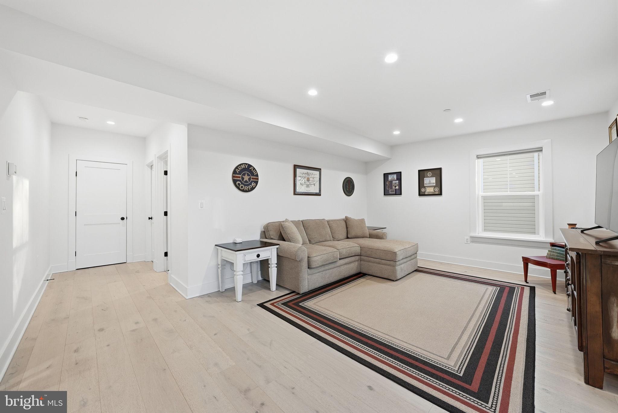 1422 Howard Road Annapolis, MD 21403 - Photo 40 of 61