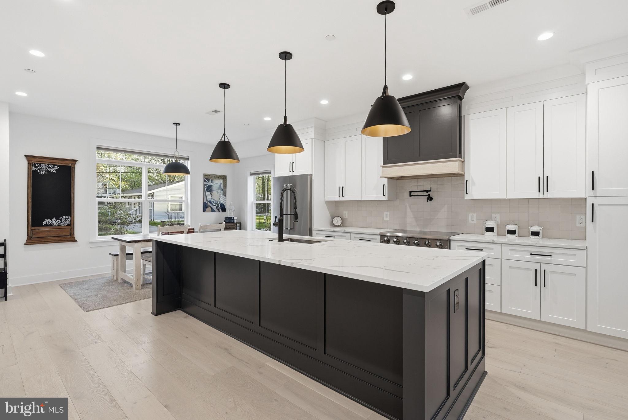 1422 Howard Road Annapolis, MD 21403 - Photo 7 of 61