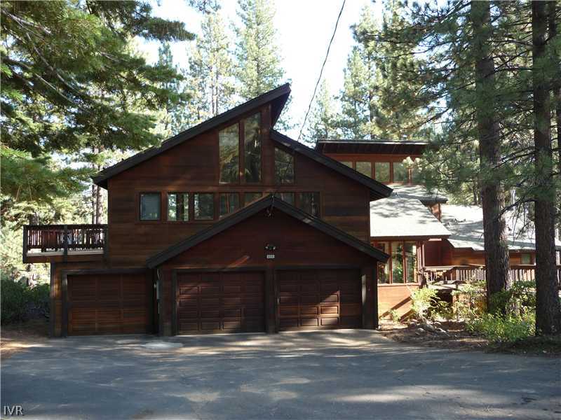 979 Cart Court Incline Village, NV 89451 - Photo 2 of 34 a front view of a house with a yard