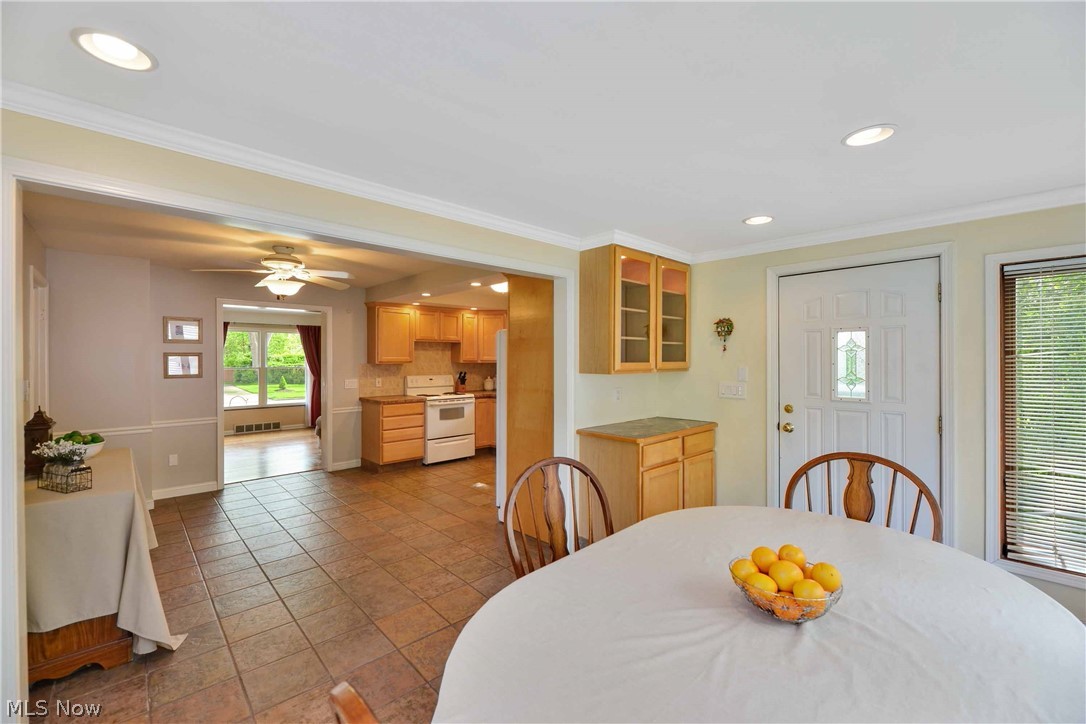 21484 Eaton Road Cleveland, OH 44126 - Photo 10 of 35 Gallery Image 10