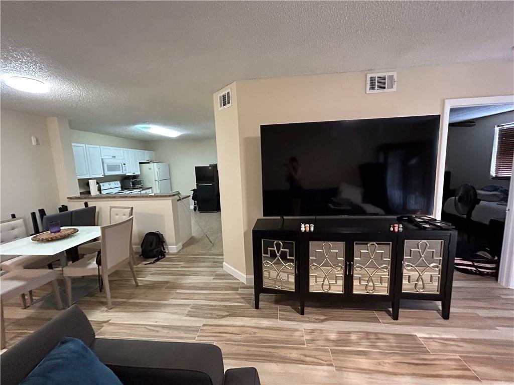 5861 Riverside Drive, Unit 103 Coral Springs, FL 33067 - Photo 4 of 7 Photo 4
